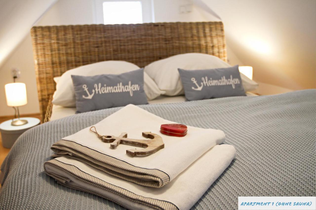 Tolles Studio Apartment In Tossens Fuer Junge Paare Bagian luar foto